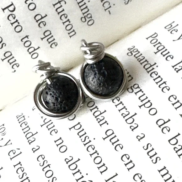 Black lava rock dainty stud earrings/silver/gold lava rock dainty studs - Picture 7 of 12